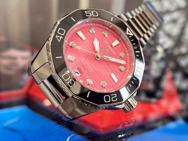 本物の タグホイヤー アクアレーサー ピンク 正規品 付属品なし 時計 
